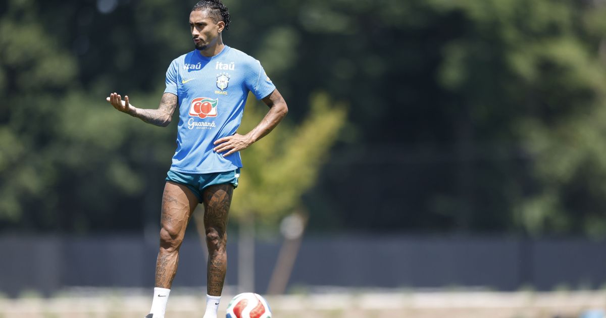 Sem dores, Raphinha treina com a Seleção e quer jogar contra a Noruega